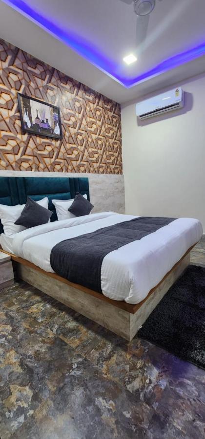 Hotel Sunrise Vadodara Exterior foto