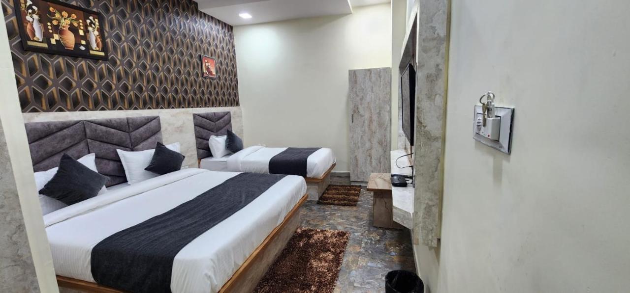 Hotel Sunrise Vadodara Exterior foto